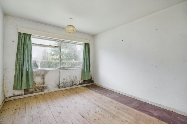 2 Salisbury Court, Querneby Road, Nottingham NG3 5JD 1