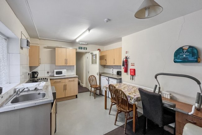 96 Ritherdon Road, Tooting, London SW17 8QQ 6