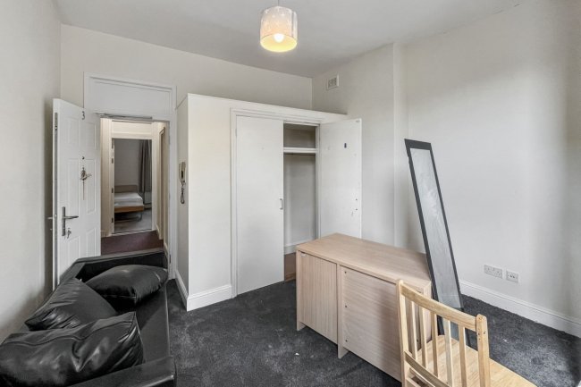 96 Ritherdon Road, Tooting, London SW17 8QQ 6