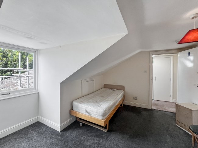 98 Ritherdon Road, Tooting, London SW17 8QQ 7