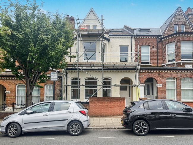 98 Ritherdon Road, Tooting, London SW17 8QQ 7