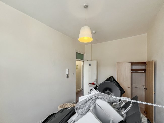 98 Ritherdon Road, Tooting, London SW17 8QQ 7