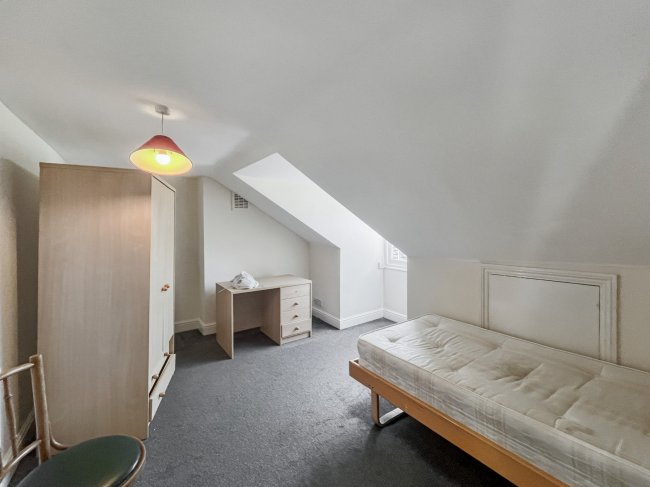 98 Ritherdon Road, Tooting, London SW17 8QQ 7