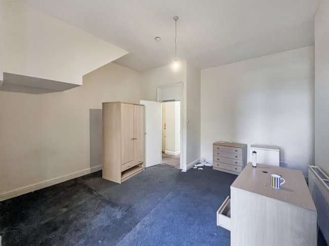 98 Ritherdon Road, Tooting, London SW17 8QQ 7