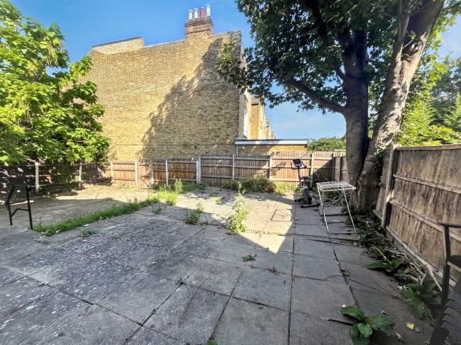 98 Ritherdon Road, Tooting, London SW17 8QQ 7