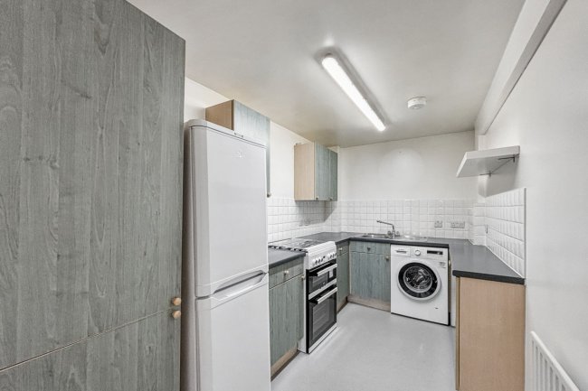 Flat 13 Presentation House, 240 Wick Road, Hackney, London, E9 5DR 6
