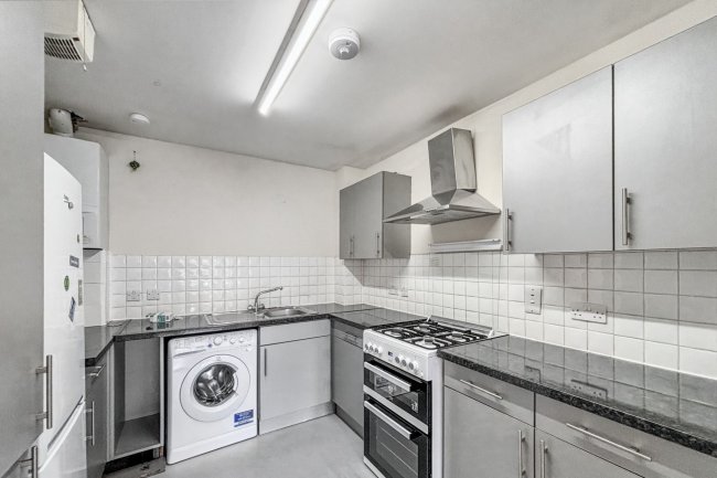 Flat 16 Presentation House, 240 Wick Road, Hackney, London, E9 5DR 7