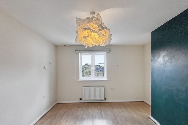 Flat 16 Presentation House, 240 Wick Road, Hackney, London, E9 5DR 7