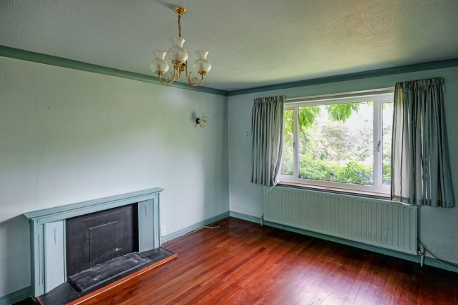 5 Conifer Close, Waterlooville, Hampshire PO8 8AF 7