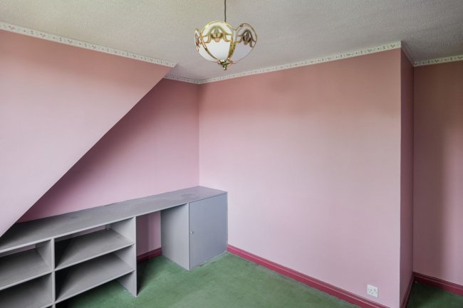 5 Conifer Close, Waterlooville, Hampshire PO8 8AF 7