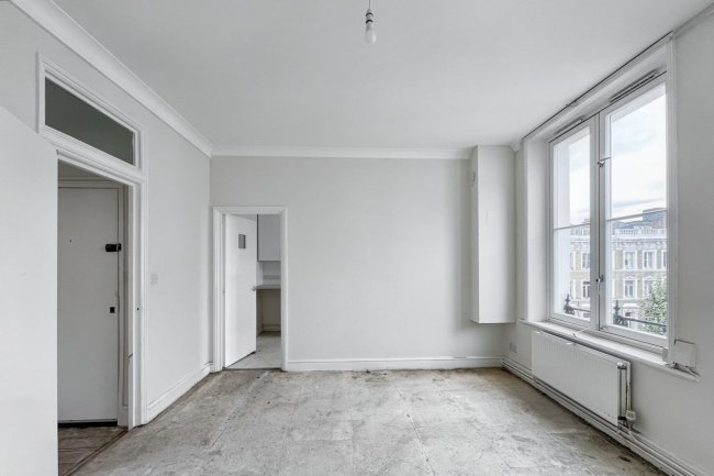 15F Trebovir Road, Earls Court, London SW5 9LS 6