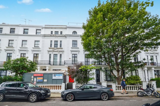 Flat B, 79 Hereford Road, Notting Hill, London W2 5BB 9