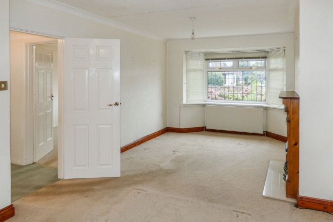 146 Castle Lane West, Bournemouth, BH9 3JZ 10