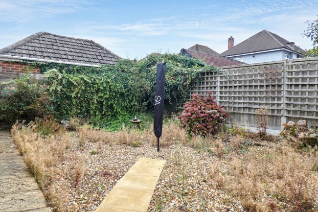 146 Castle Lane West, Bournemouth, BH9 3JZ 10