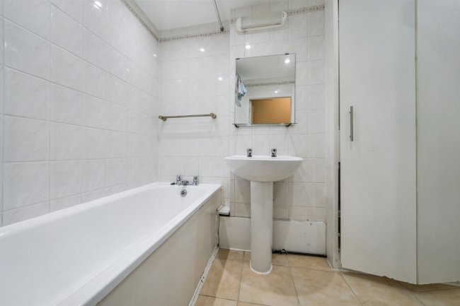 Flat 3, Bevan House, Boswell Street, Holborn, WC1N 3BT 8