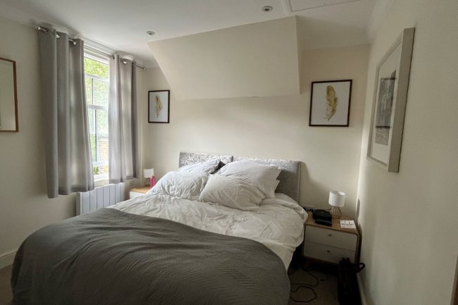 14 Eton Street, Richmond, Surrey TW9 1EE 2