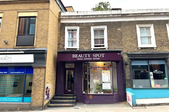 14 Eton Street, Richmond, Surrey TW9 1EE 2