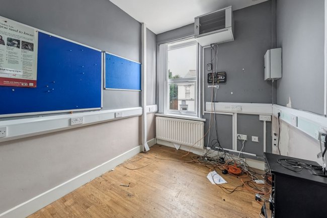 2 Poplar Crescent, Bensham, Gateshead, Tyne & Wear, NE8 1QD 4