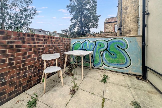 2 Poplar Crescent, Bensham, Gateshead, Tyne & Wear, NE8 1QD 4