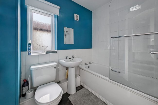 2 Poplar Crescent, Bensham, Gateshead, Tyne & Wear, NE8 1QD 4