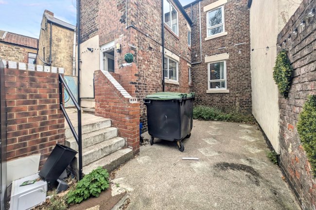 2 Poplar Crescent, Bensham, Gateshead, Tyne & Wear, NE8 1QD 4