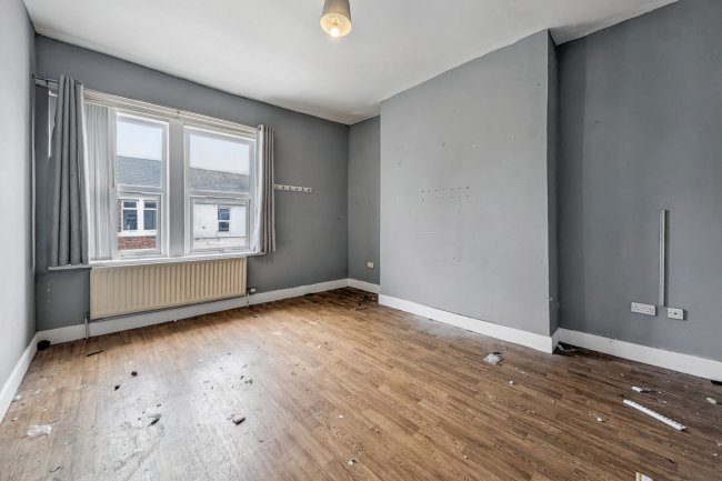 2 Poplar Crescent, Bensham, Gateshead, Tyne & Wear, NE8 1QD 4