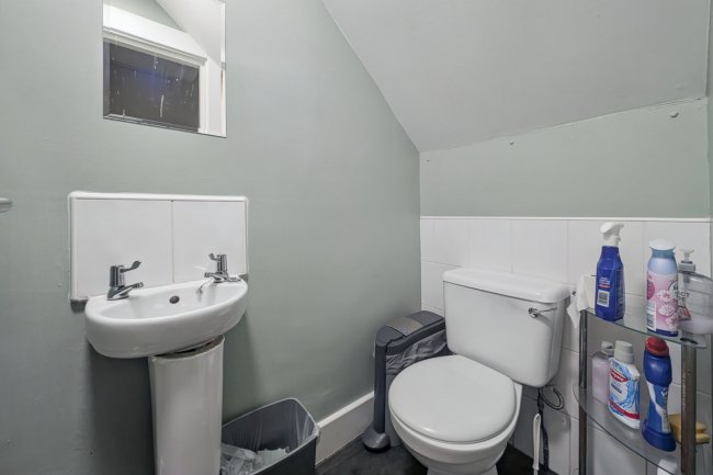 2 Poplar Crescent, Bensham, Gateshead, Tyne & Wear, NE8 1QD 4