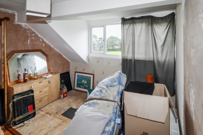 68 New Park Road, Queensbury, Bradford, BD13 1PP 2