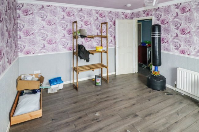 68 New Park Road, Queensbury, Bradford, BD13 1PP 2