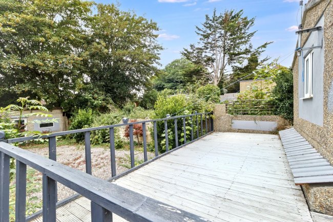 53 Fortescue Road, Poole, Dorset, BH12 2LH 10