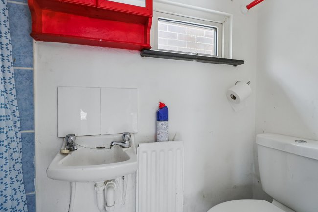 53 Fortescue Road, Poole, Dorset, BH12 2LH 10