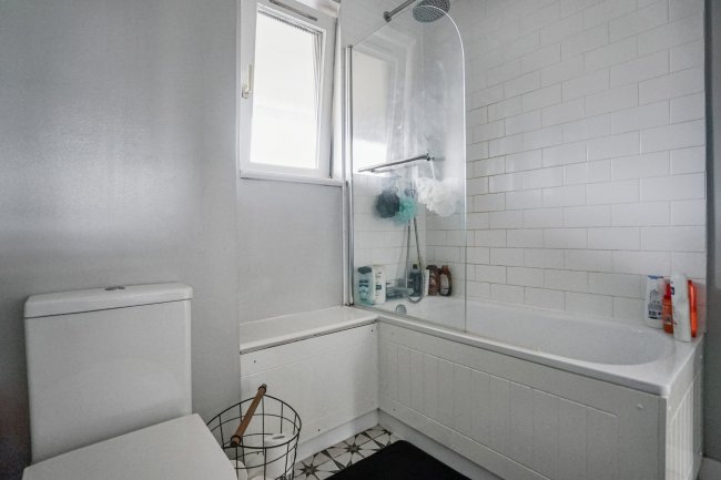 Flat 14, Albert Starr House, Haddonfield Estate, Bush Road, Surrey Quays, London SE8 5AS 1