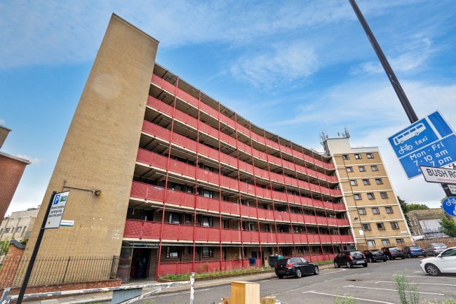 Flat 14, Albert Starr House, Haddonfield Estate, Bush Road, Surrey Quays, London SE8 5AS 1