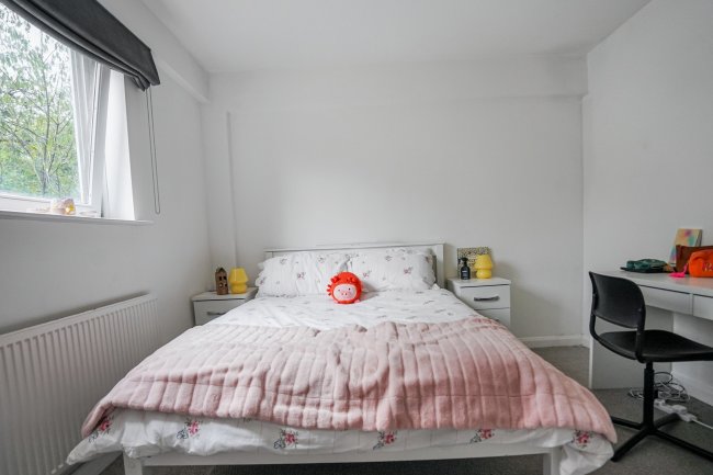 Flat 14, Albert Starr House, Haddonfield Estate, Bush Road, Surrey Quays, London SE8 5AS 1