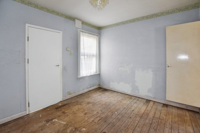 21 Athol Road, Erith, Kent, DA8 1PT 3