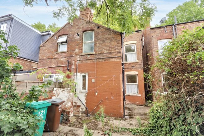 121 Radford Boulevard, Nottingham NG7 3BS 4