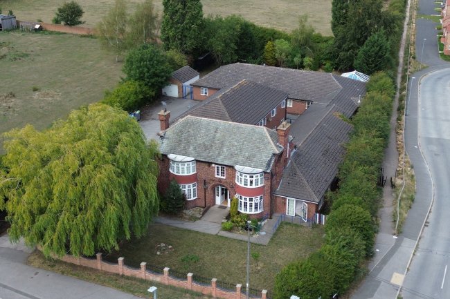 Avondale, Whitehouse Road, Bircotes, Doncaster DN11 8EQ 9