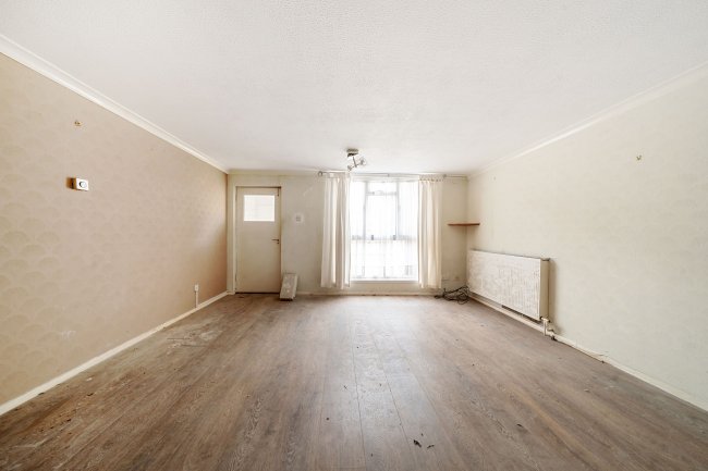 43 Clayponds Lane, Brentford, TW8 0BN 9