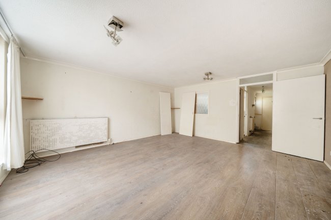 43 Clayponds Lane, Brentford, TW8 0BN 9