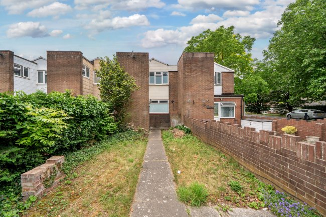43 Clayponds Lane, Brentford, TW8 0BN 9