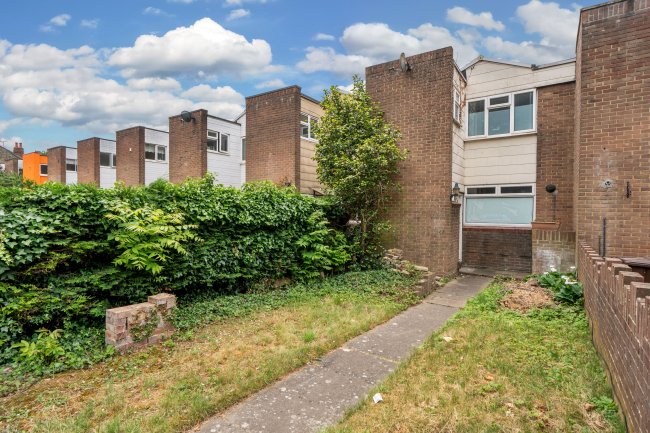 43 Clayponds Lane, Brentford, TW8 0BN 9