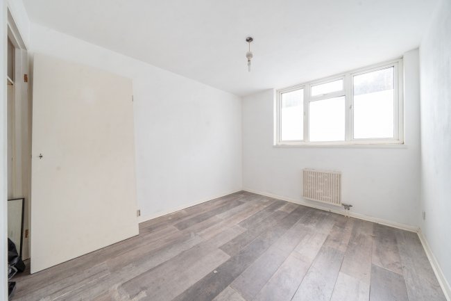 43 Clayponds Lane, Brentford, TW8 0BN 9