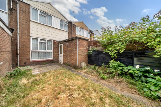 43 Clayponds Lane, Brentford, TW8 0BN 9