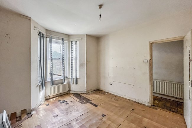 154 Wickham Lane, Abbey Wood, London, SE2 0XP 2