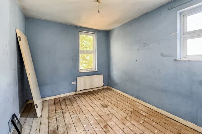 154 Wickham Lane, Abbey Wood, London, SE2 0XP 2