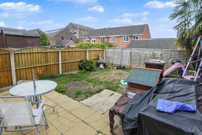 15 Guildford Street, Ossett, West Yorkshire, WF5 8LL 1