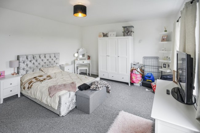 15 Guildford Street, Ossett, West Yorkshire, WF5 8LL 1