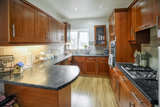 15 Guildford Street, Ossett, West Yorkshire, WF5 8LL 1