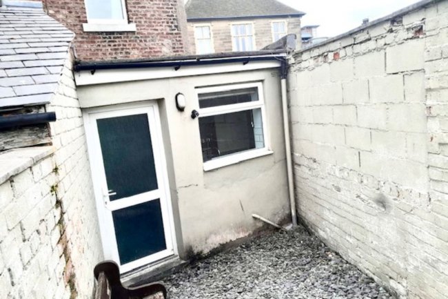 16 Peter Street, Carlisle, CA3 8QP 3