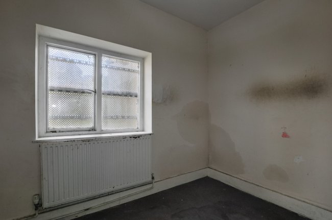 Flat A, 41 Alvington Crescent, Hackney, London, E8 2NN 9